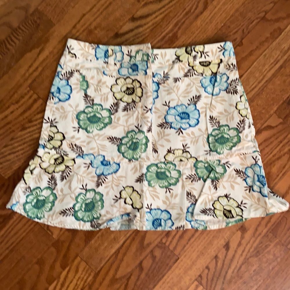 Loft size 8 floral skirt